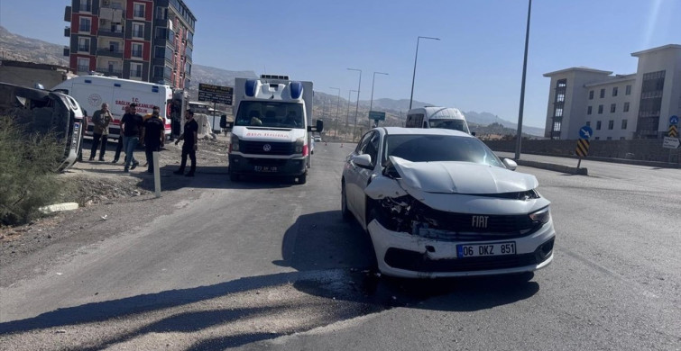 Şırnak'ta Trafik Kazasında Kültür ve Turizm İl Müdürü Yaralandı