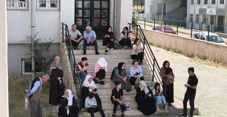 Şırnak’ta yks heyecanı: sınava geç kalanları emniyet yetiştirdi