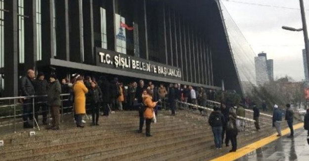 Şişli Belediyesi'nde Yangın Çıktı! 