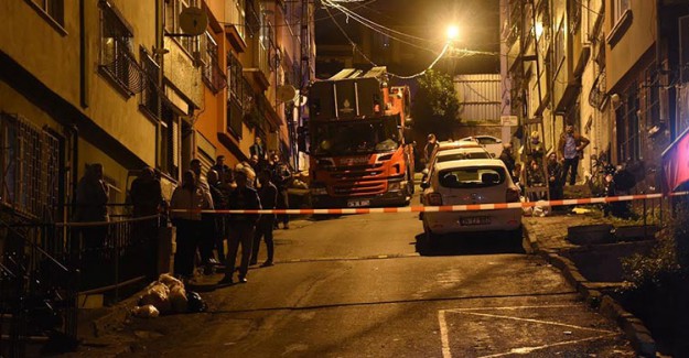 Şişli'de Tahliye Edilen Binada Çatlak Oluştu