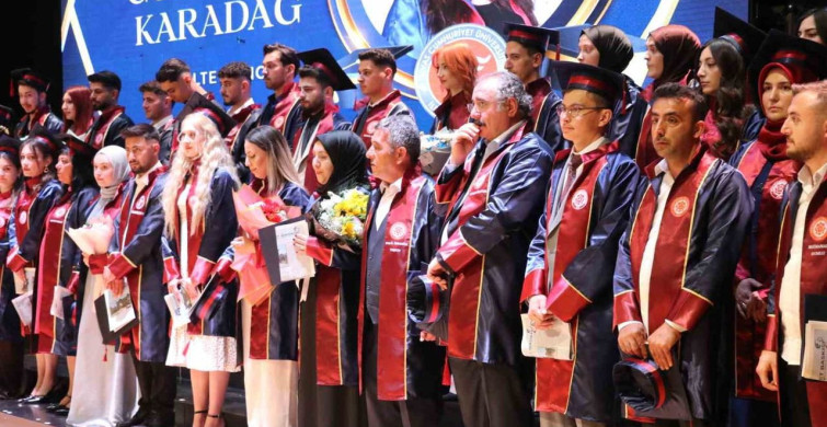 Sivas Cumhuriyet Üniversitesi'nde Mezuniyet Töreni Coşkusu