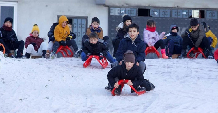 Sivas'ta okullar tatil mi? 28 Mart 2022 yarın Sivas'ta okullar tatil mi? Sivas Valiliği son dakika açıklamaları