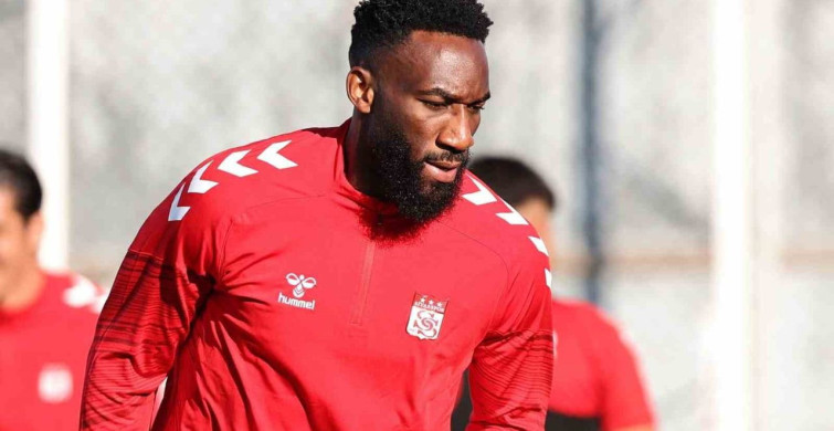 Sivasspor, Aaron Appindangoye'nin sözleşmesini 2 yıl uzattı