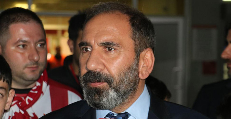 Sivasspor Başkanı Mecnun Otyakmaz, İstanbul'da Kayserispor ile oynayacakları Türkiye Kupası finali öncesi iddialı açıklamalarda bulundu