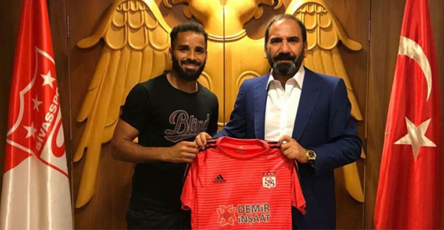 Sivasspor Brezilyalı Yıldıza İmzayı Attırdı!