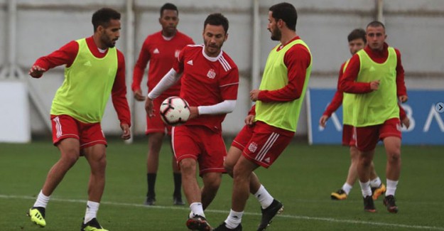 Sivasspor, Fenerbahçe Hazırlıklarına Başladı!