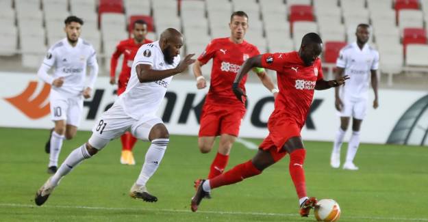 Sivasspor, Karabağ'da 3 Puan Peşinde!