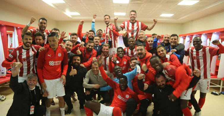 Sivasspor Konyaspor'u Evine Puansız Yolladı