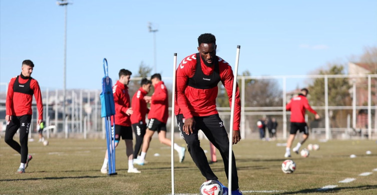 Sivasspor Sakaryaspor Maçına Hazırlanıyor