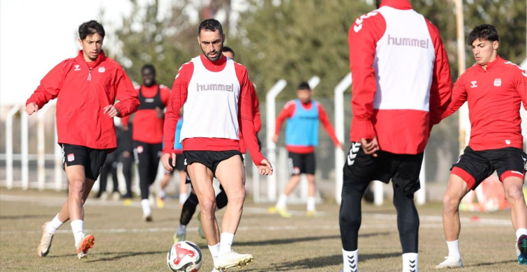 Sivasspor, Ümraniyespor Maçı İçin Hazırlıklarını Yoğunlaştırıyor
