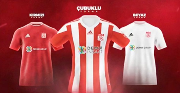 Sivasspor Yeni Sezon Formalarını Taraftara Sundu