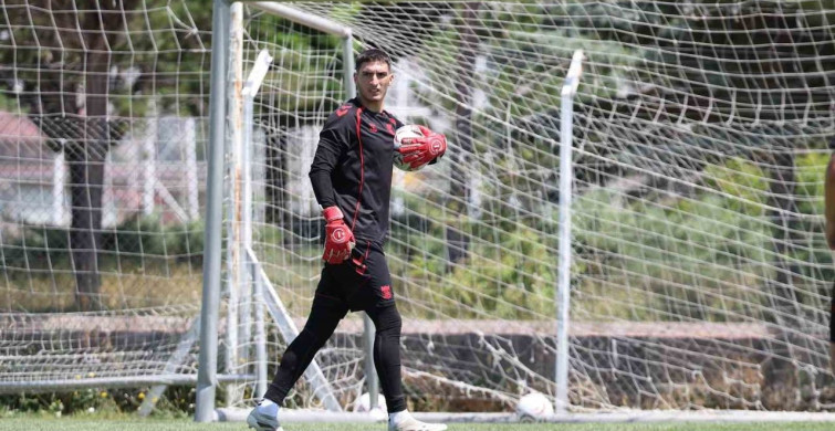 Sivasspor'da yeni sezon hazırlıkları devam ediyor