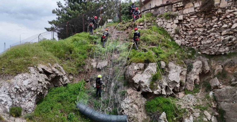 Sivas'ta Abdülvahabi Gazi Türbesi İçin Risk Azaltma Çalışmaları Başladı