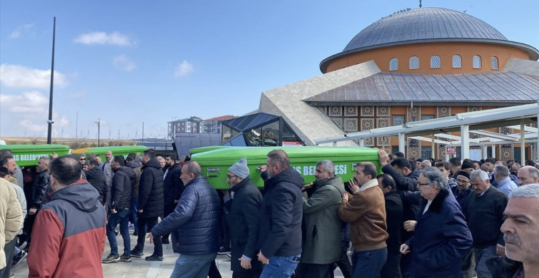 Sivas'ta Aile Tragedisi: 15 Yaşındaki Çocuk Babasını ve Ağabeyini Öldürdü
