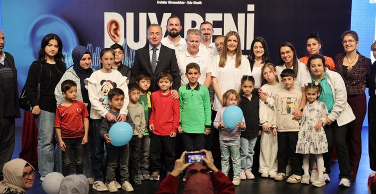 Sivas'ta Engelli Çocuklara İşitme Cihazı Dağıtımı