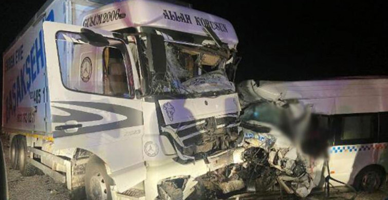 Sivas’ta katliam gibi kaza: Çok sayıda ölü ve yaralı var