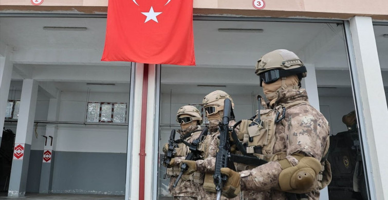 Sivas'ta PÖH Timleri Suriye'ye Uğurlandı