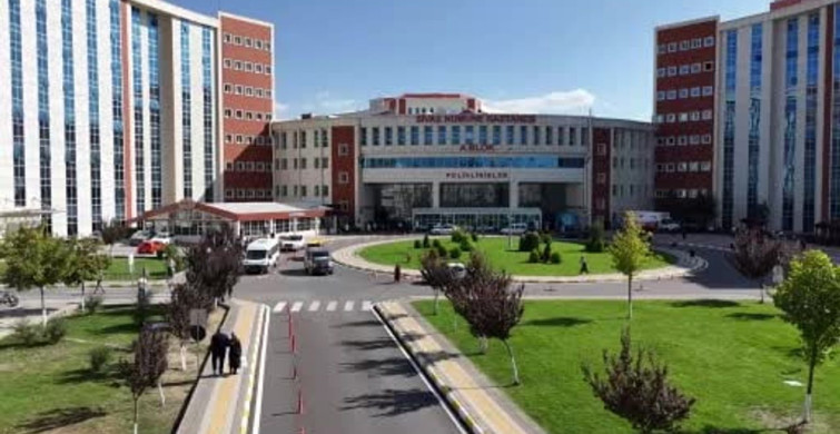 Sivas’ta yüz ağrısı çeken hastaya başarılı mikrocerrahi operasyon