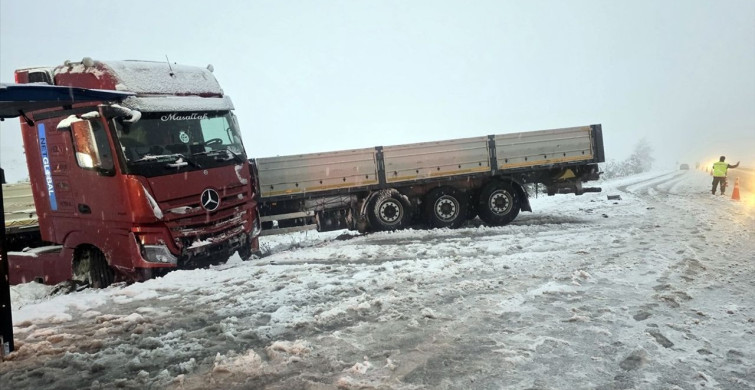 Sivas'ta Zincirleme Trafik Kazası