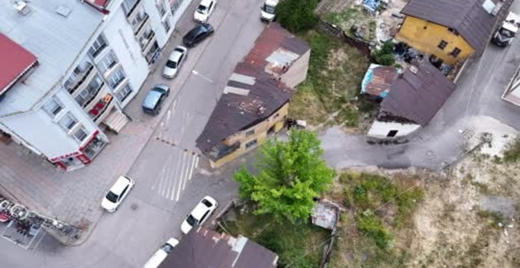 Sivas'taki ilginç yapı: titanike benzer ev