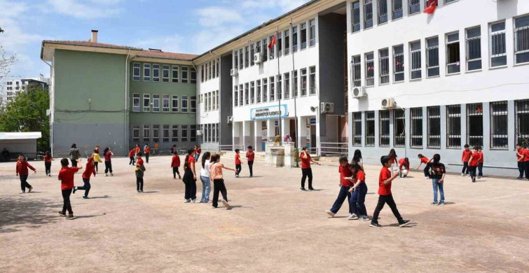 Siverek'te Çevre Bilincine Ödül: Öğrenciler Bisikletle Ödüllendirildi