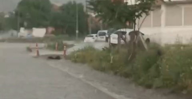 Sivrihisar'da Sağanak Yağış Sürücüleri Zorluyor