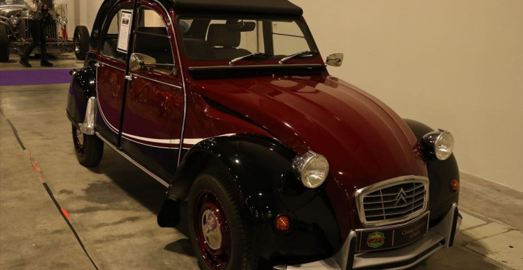 Sofya'da Klasik Otomobil Tutkunları Buluştu