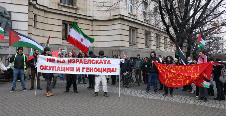 Sofya'da Öğrencilerden İsrail'e Protesto