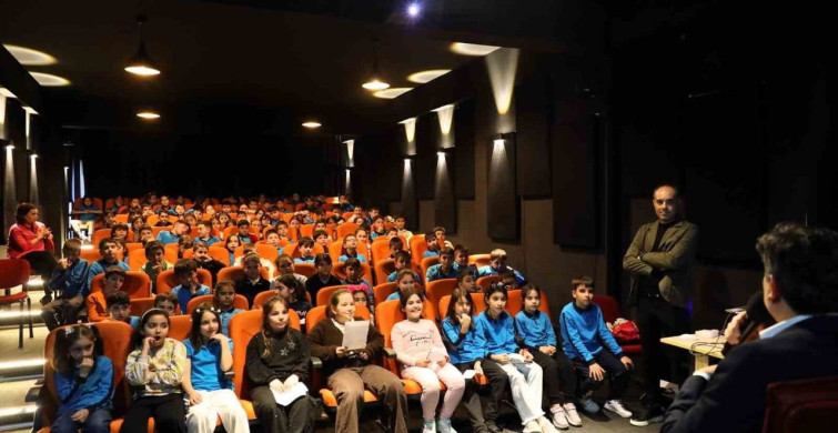 Söğüt Belediye Başkanı Durgut, Öğrencilerle Yerel Yönetimler Hakkında Buluştu