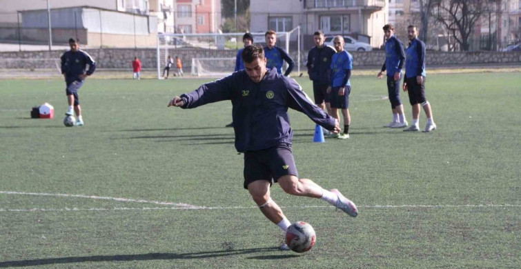 Söğütspor, Kritik Maç İçin Hazırlıklarını Tamamladı