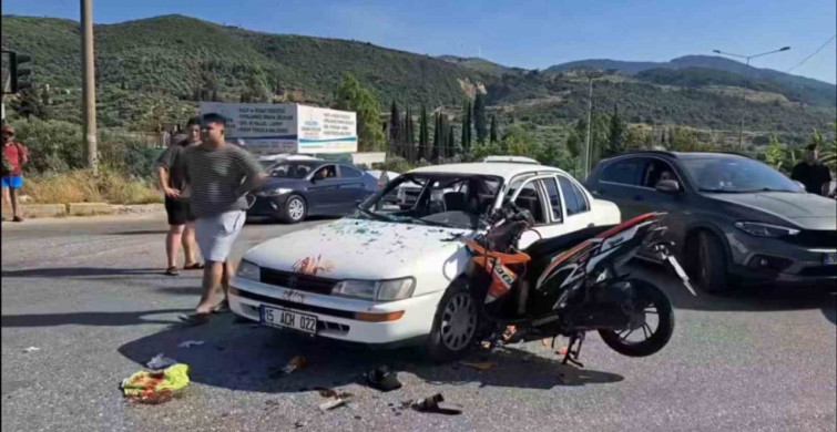 Söke'de Motosiklet ve Otomobil Çarpıştı: İki Yaralı