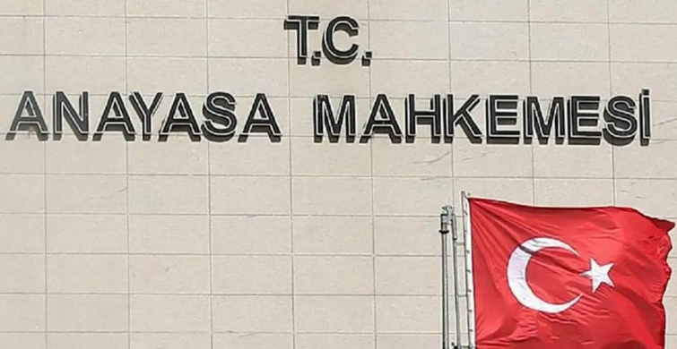 Son Dakika! Anayasa Mahkemesi’nde kritik gelişme: O isim AYM’nin yeni başkanı oldu!