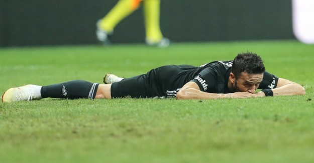 Son Dakika! Beşiktaş'ta Gökhan Gönül Gelişmesi!