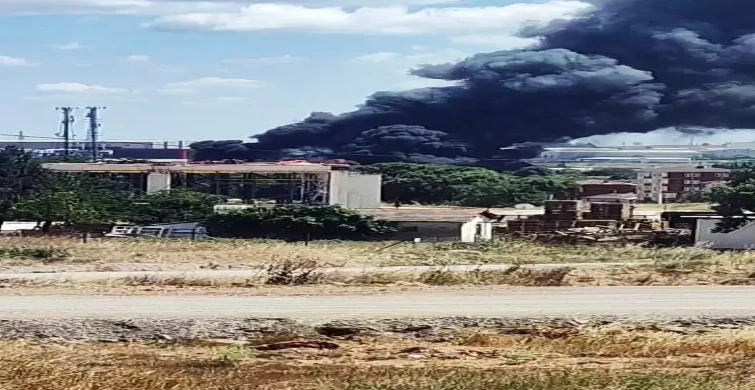 Son Dakika! Fabrika Yangını Korkuttu: Çok Sayıda Ekip Bölgede