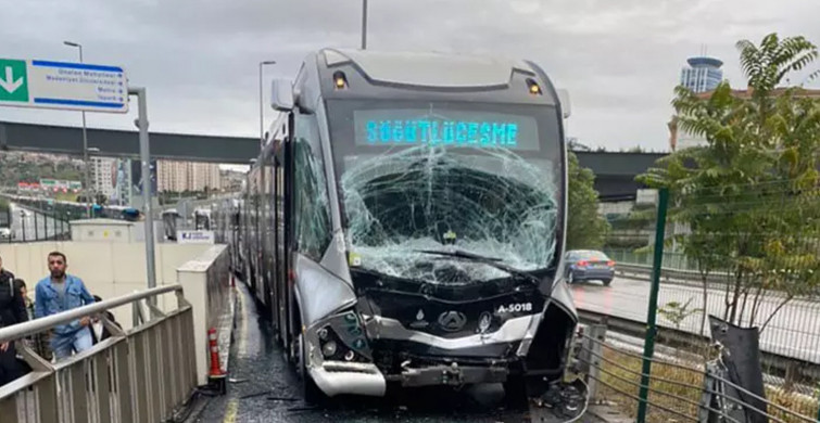 Son Dakika: Kadıköy’de metrobüs kazası! Olay yerine çok sayıda sağlık ekibi gönderildi