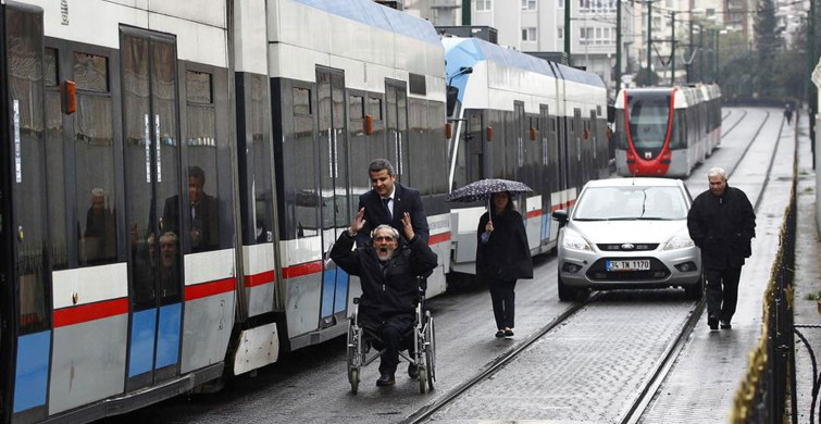 Son Dakika! Sağanak İstanbul'u Felç Etti! Tramvay Seferleri Durduruldu