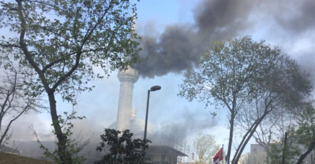 Son Dakika: Teşvikiye Camii'nde Yangın Çıktı