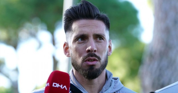 Sosa Sert Çıktı: 'Bir Tek Senin Ailen Mi Var!'