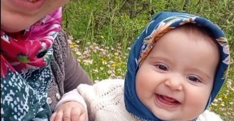 Sosyal Medyada Viral Olan Anne-Kız İkilisi