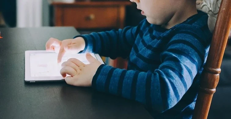 Sosyal Medyaya Yaş Duvarı: 15 Yaş Altına Hesap Yasağı Geliyor