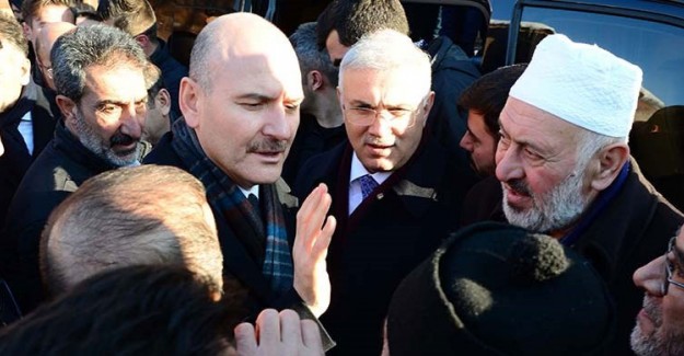 Soylu'dan Öldürülen Tarikat Şeyhinin Ailesine Ziyaret