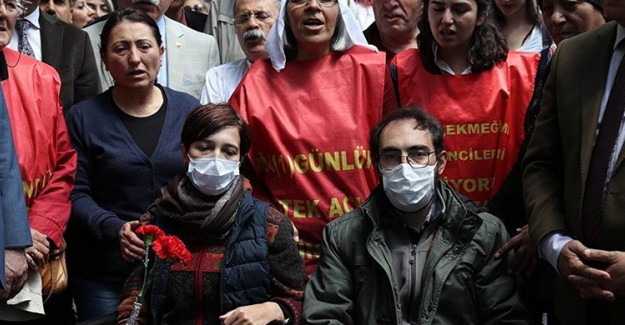 Sözde Açlık Grevine Son Verdiler!