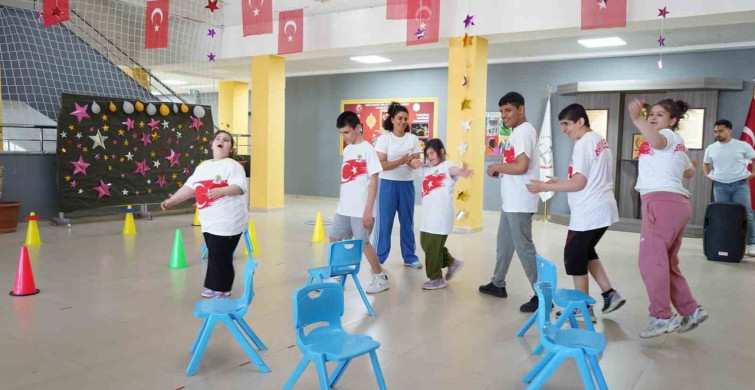 Spor festivali özel ihtiyaçlı öğrencilerin yüzünü güldürdü