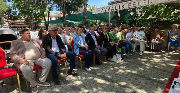 Srebrenitsa Anneleri, Anneler Günü'nde Yaşanan Katliamı Anlattı