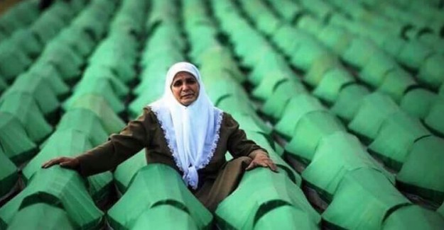 Srebrenitsa Katliamı Nedir?