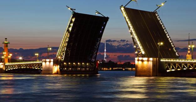 St Petersburg Gezilecek Görülecek Yerler