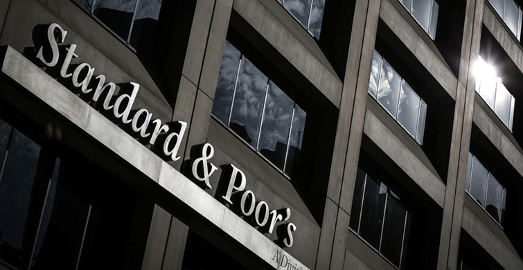 Standard & Poor’s İngiltere’nin Görünümünü Durağana Çevirdi