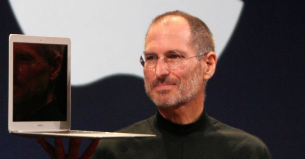 Steve Jobs Hakkında Bomba İddia! Ölmedi mi?