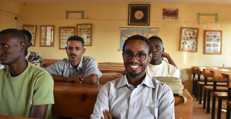 Sudanlı Öğrenciler Türkiye'den Yardım Bekliyor