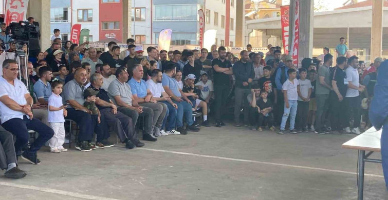 Sultandağı'nda en güzel buzağı seçildi